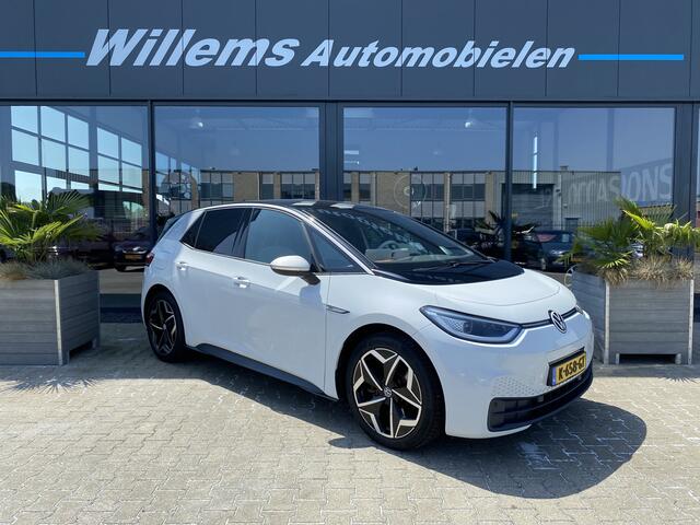 Volkswagen ID.3 First Plus 58 kWh Camera, Adaptive Cruise & IQ Lights