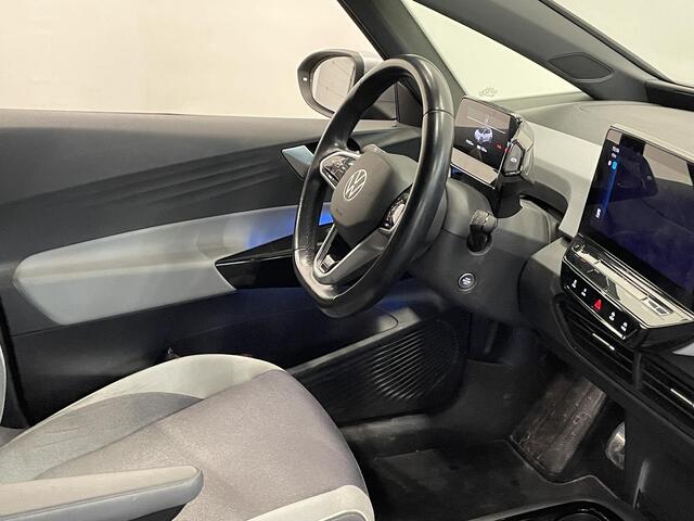 Volkswagen ID.3 First Plus 58 kWh Navigatie Apple Carplay/Android Auto Adaptive Cruise Control Camera Parkeersensoren Stoel- en stuurverwarming Lichtmetalen velgen Climate Control