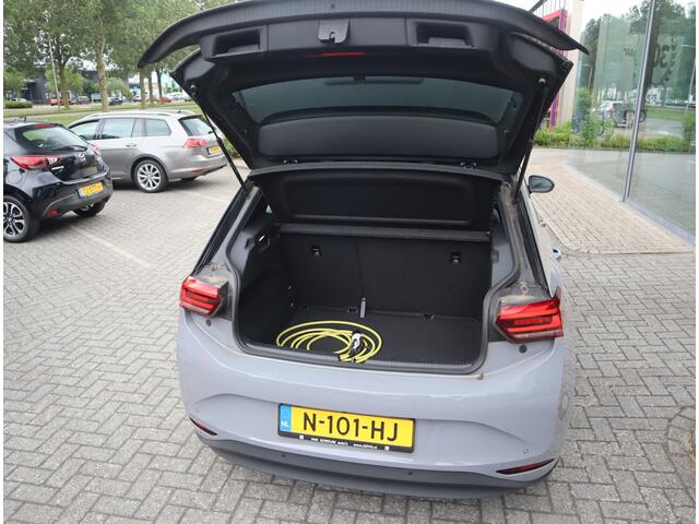Volkswagen ID.3 Pure 45 kWh Navi / Carplay / Cruise / Climate / Btw auto