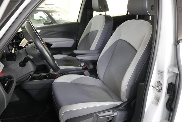 Volkswagen ID.3 First Plus 58 kWh Climate | Carplay | Cruise | LED | DAB.