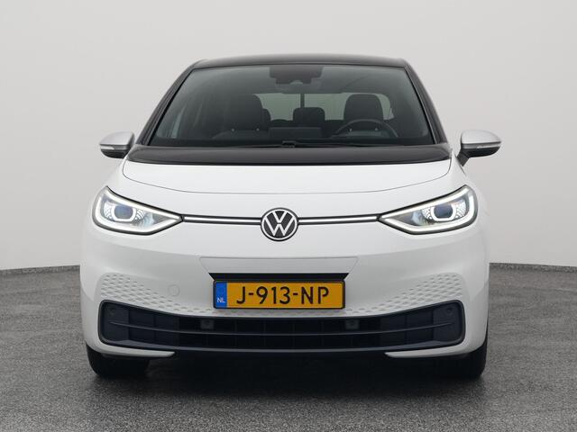 Volkswagen ID.3 First Plus 58 kWh | CAMERA | ADAPTIVE | STOEL- EN STUURVERW.