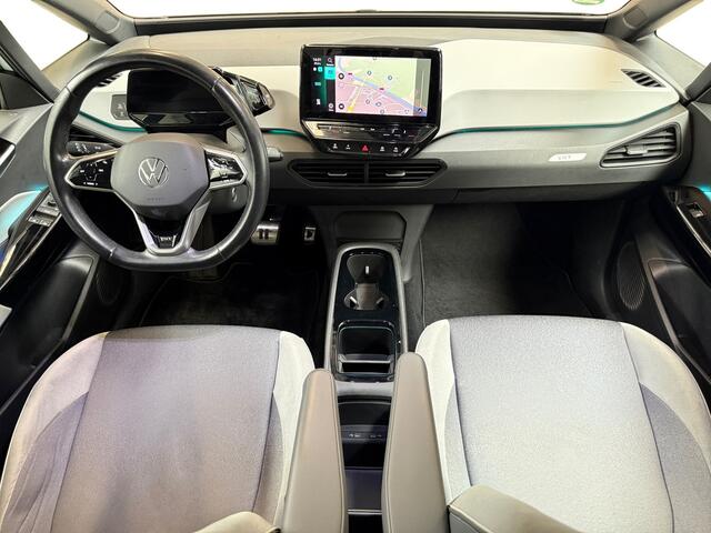 Volkswagen ID.3 First Plus 58 kWh I Adaptive Cruise I Camera I Stoelverwarming I CarPlay I