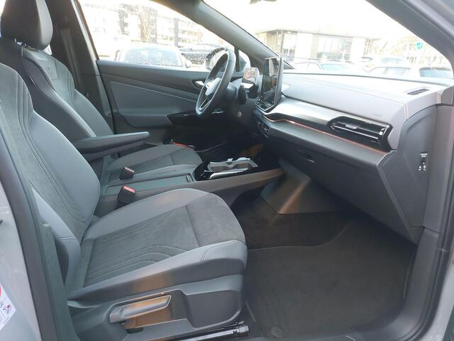 Volkswagen ID.4 Pro 77 kWh Oranje Edition 286PK l Assistance Plus l Comfort Plus l Multimedia Pakket l 20" Drammen
