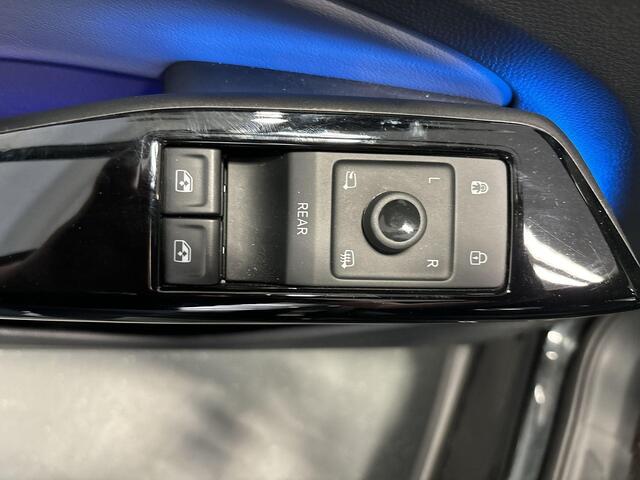 Volkswagen ID.4 Pure 150pk 52 kWh · Camera · Apple/Android Car Play · Navi · P-Sensoren · Stoelverwarming · 18'' Inch ·