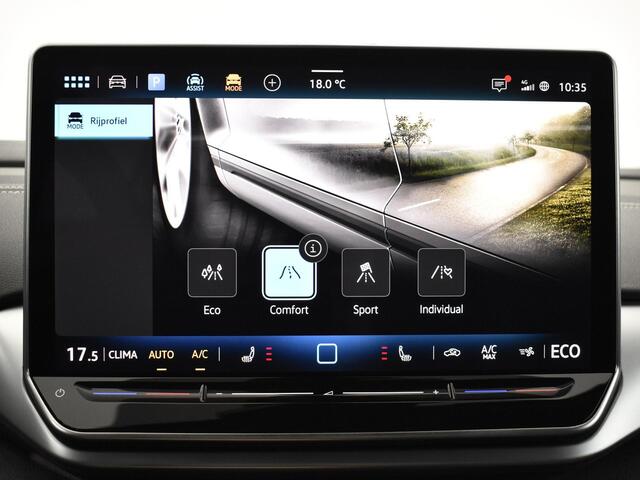 Volkswagen ID.4 Pro Limited Edition 77 kWh accu. 286 pk · Trekhaak, elektrisch uitklapbaar · Achteruitcamera · Draadloze telefoonlader · Sfeerverlichting ·
