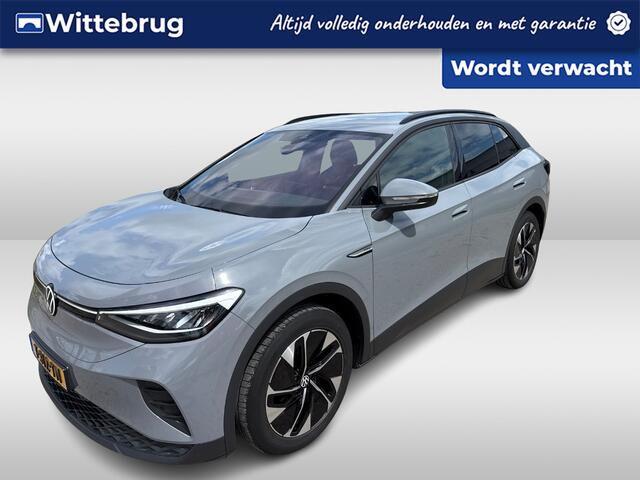 Volkswagen ID.4 Pro 77 kWh / Navigatie / App connect / Zwenkbare trekhaak / Parkeersensoren V+A / Voorruitverwarming /