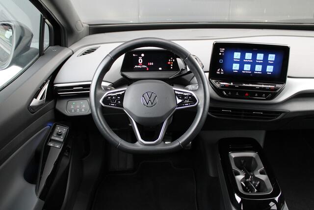 Volkswagen ID.4 Pro 77 kWh - ACC - Memory - Pano - 360 Camera - Matrix LED - Elektrische Trekhaak - Warmtepomp - Rijklaar