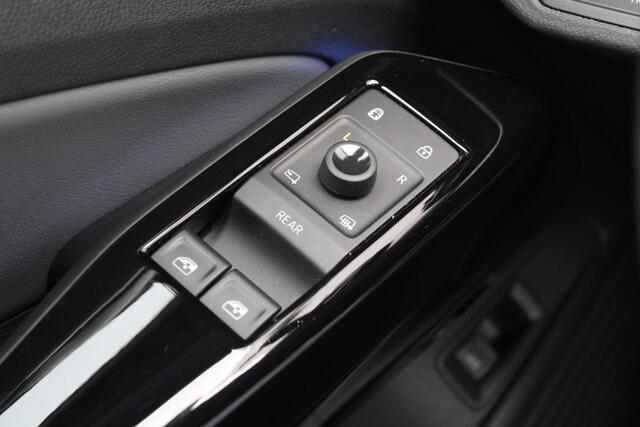 Volkswagen ID.4 Pro 77 kWh - ACC - Memory - Pano - 360 Camera - Matrix LED - Elektrische Trekhaak - Warmtepomp - Rijklaar