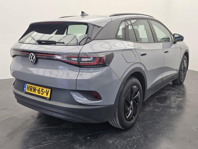 Volkswagen ID.4 Pure 52 kWh | Camera | Adaptive cruise | Keyless