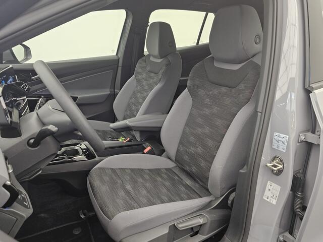 Volkswagen ID.4 Pure 52 kWh | Camera | Adaptive cruise | Keyless