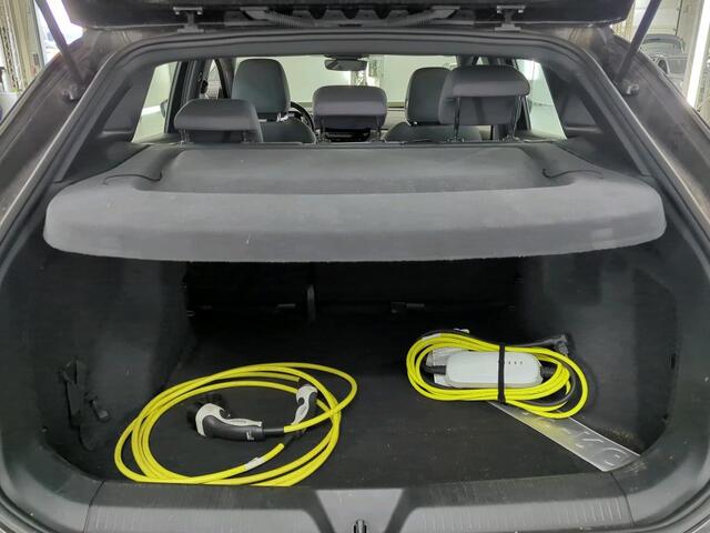 Volkswagen ID.4 Life 77 kWh Navigatie / Parkeersensoren voor + achter 19''LMV
