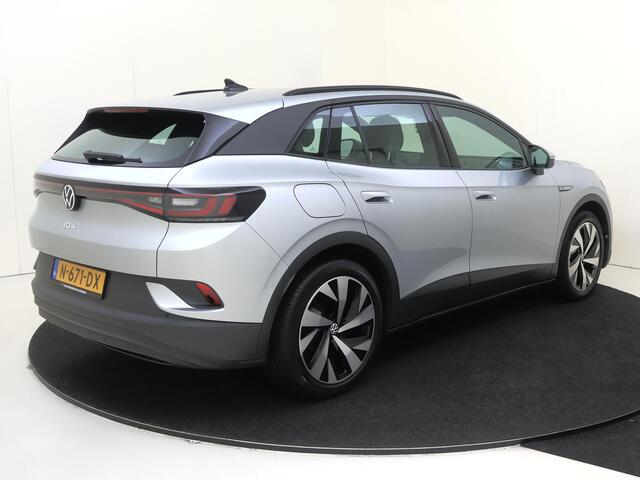Volkswagen ID.4 Life 77 kWh | Navigatie | Adaptieve cruise control | Stoelverwarming | Parkeersensoren | CarPlay | Elektrisch inklapbare buitenspiegels | Voorklimatisering |