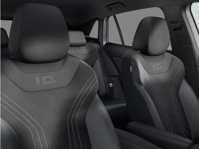 Volkswagen ID.4 Pro Limited Edition 77 kWh accu 286 PK · Achteruitrijcamera · Draadloze telefoonlader · Sfeerverlichting · Trekhaak, elektrisch uitklapbaar ·