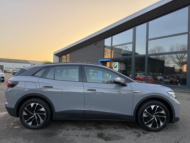 Volkswagen ID.4 Life 77 kWh Stoel & Stuurverwarming | Adaptieve Cruise Control | Rijklaar met 12 mnd BOVAG Garantie