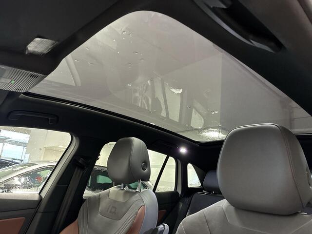 Volkswagen ID.4 204pk Max 77 kWh · Warmtepomp · Panoramadak · 360 Camera · Elek. Trekhaak · Elek. Achterklep · 21'' Inch ·