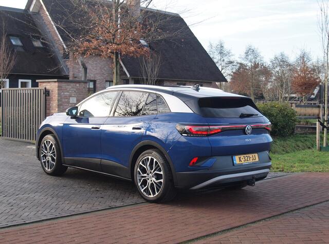 Volkswagen ID.4 First Max 77 kWh | Head-Up Display | Panoramadak | Trekhaak | 360 Camera | Sfeerverlichting |