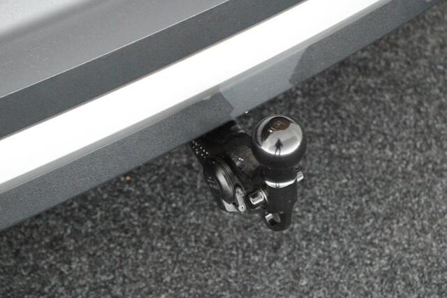 Volkswagen ID.4 First 204pk 77 kWh SOH 89% Trekhaak Camera Stoelverwarming Navigatie