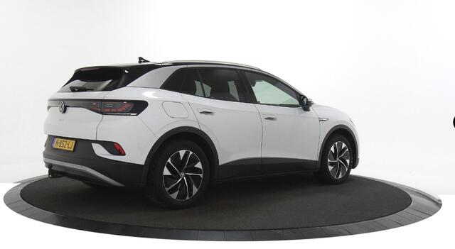 Volkswagen ID.4 Pro 77 kWh Trekhaak / Navigatie / SOH 96%/ Adpt Cruise / Winterpack enz