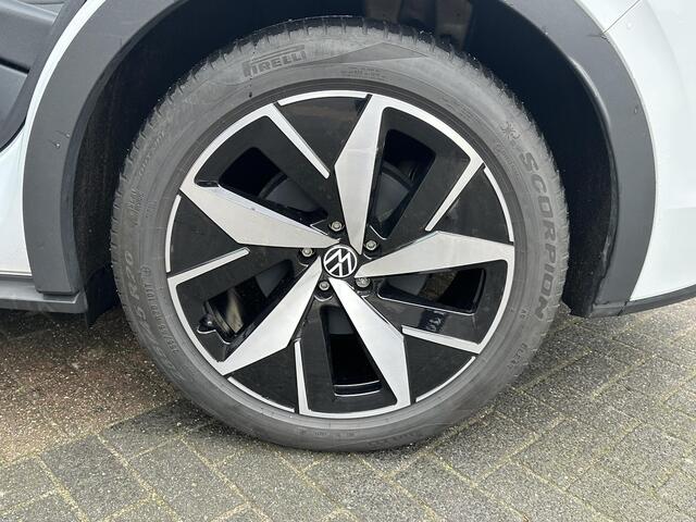 Volkswagen ID.4 GTX Advantage 4Motion 77 kWh 300PK | SOH 90% | WARMTEPOMP | 20 INCH | TREKHAK ELEKTRISCH UITKLAPBAAR | ACC CRUISE CONTROLE | STOEL + STUURWIELVERWARMING | MATRIX-LED-KOPLAMP (IQ.LIGHT) | RIJKLAAR GELEVERD MET 12 MND BOVAG GARANTIE
