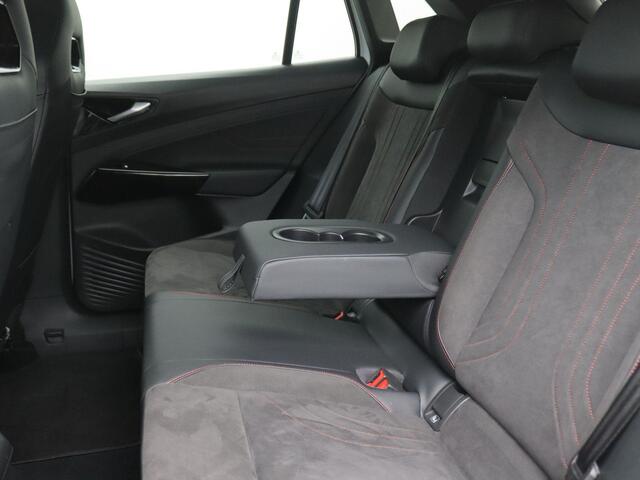 Volkswagen ID.4 GTX 4Motion 77 kWh 299PK Aut. SOH 93%, Trekhaak, 21" LM Velgen, Head-Up Display, Memorystoelen, Side Assist, Matrix LED-Verlichting, Keyless, Stoel-Stuurverwarming