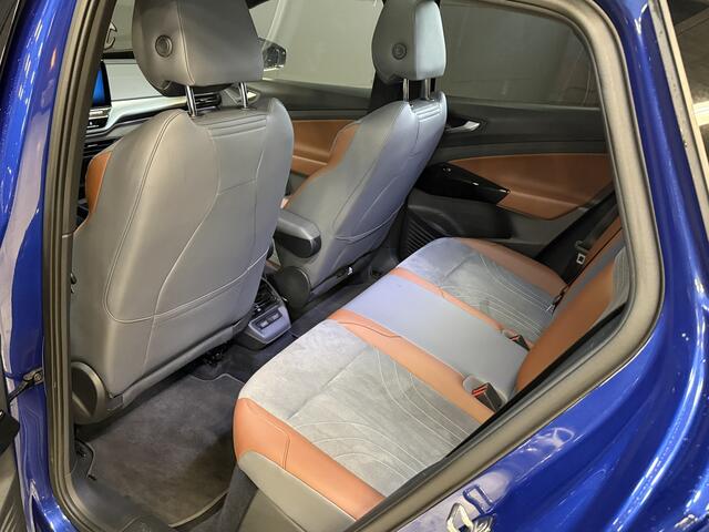 Volkswagen ID.4 First Max 77 kWh | SoH 90% | Panoramakdak | Elek. Trekhaak | Stoel/stuurverw. | ACC | 21''inch | Camera