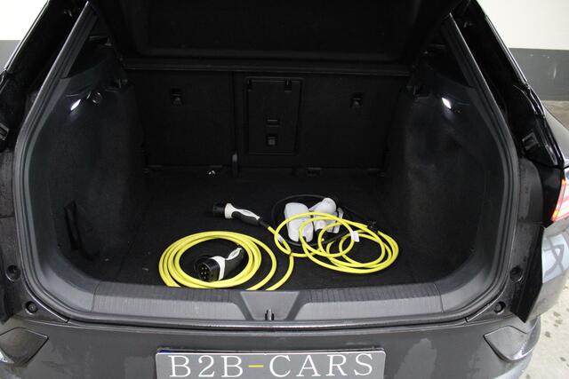 Volkswagen ID.4 First 77 kWh SOH 93% - Trekhaak - Warmtepomp