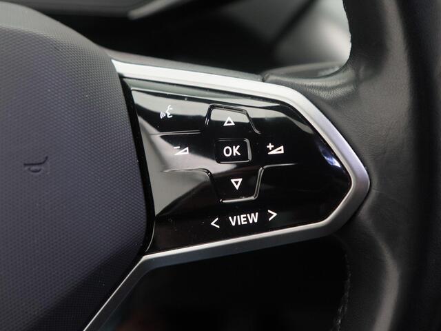 Volkswagen ID.4 Pro 204 Pk 77 kWh | Trekhaak | Stoelverwarming | Adaptive Cruise | CarPlay | Full LED | 19 Inch