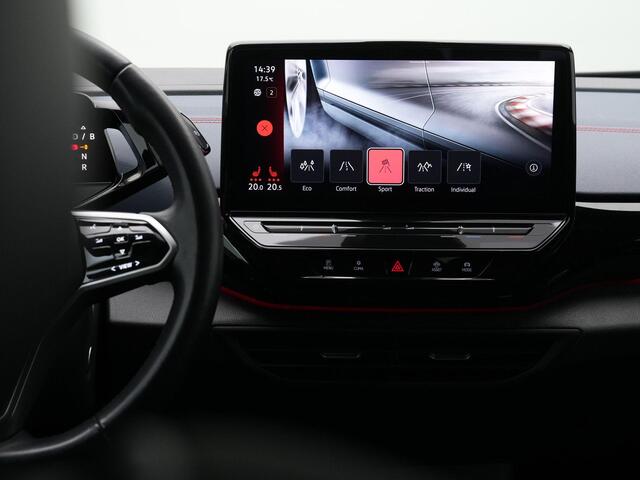 Volkswagen ID.4 GTX 4Motion 77 kWh 299 pk | Warmtepomp | Trekhaak | IQ Light | Head-up display | 360 Camera