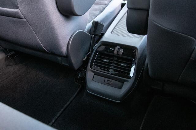 Volkswagen ID.4 Pro 77 kWh | All Season banden | 19" LMV | Carplay |