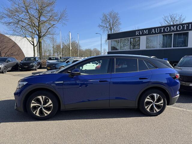 Volkswagen ID.4 City 52 kWh WARMTEPOMP| TREKHAAK | STOELVERWARMING + STUURVERWARMING|VOORRUIT VERWARMING| APPLE CARPLAY/ ANDROID AUTO| ADAPTIVE CRUISE CONTROL| RIJKLAARPRIJS. INCL 12 MND BOVAG GARANTIE