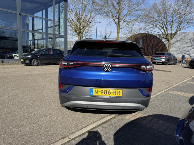 Volkswagen ID.4 City 52 kWh WARMTEPOMP| TREKHAAK | STOELVERWARMING + STUURVERWARMING|VOORRUIT VERWARMING| APPLE CARPLAY/ ANDROID AUTO| ADAPTIVE CRUISE CONTROL| RIJKLAARPRIJS. INCL 12 MND BOVAG GARANTIE