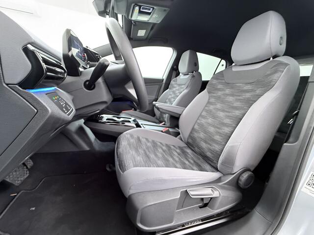 Volkswagen ID.4 82kWh SOH 95% Trekhaak Navi Ecc Adap.Cruise Apple Carplay Android Auto Pdc Pro Edition Led Lmv Isofix DAB Wifi Bluetooth Rijstrooksensor 1.000KG Trekgewicht 1e Eigenaar Origineel Nederlandse Auto