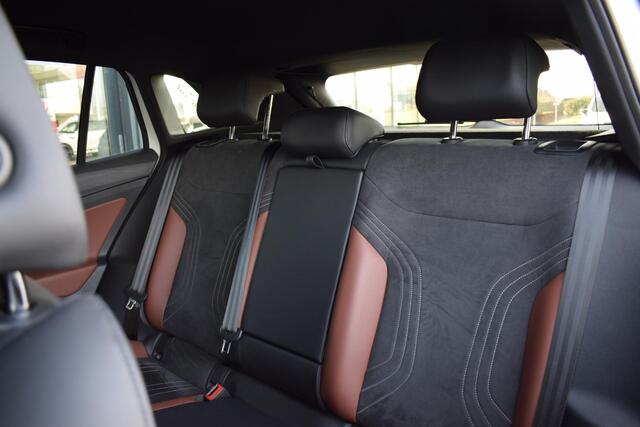 Volkswagen ID.4 Pure 52 kWh | Matrix | Stuur- en Stoelverw. | Camera | Sportstoelen