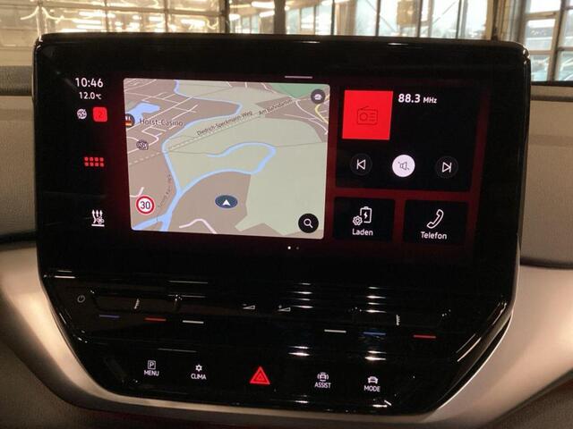 Volkswagen ID.4 Pro 77 kWh 204 PK Pro Performance Warmtepomp Trekhaak 20 Inch Matrix Led Koplamp Navigatie ACC Verwarmd Stuurwiel