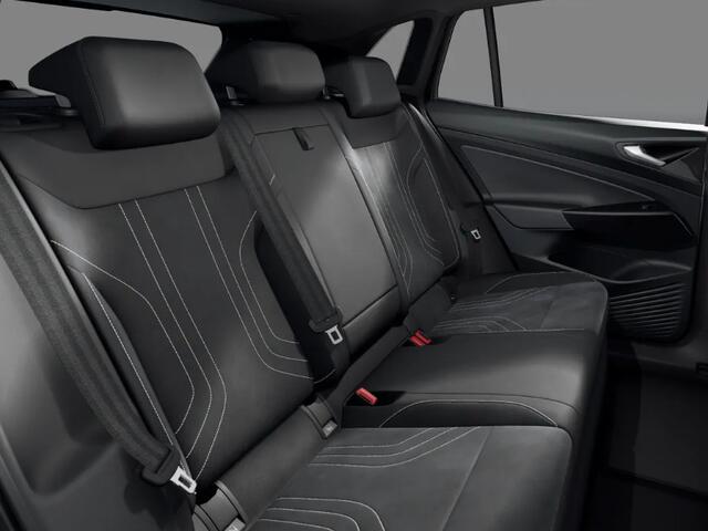 Volkswagen ID.4 Pro Limited Edition Plus 77 kWh accu 299 pk · Achteruitrijcamera · Draadloze telefoonlader · Voorstoelen verwarmd · Trekhaak, elektrisch uitklapbaar ·