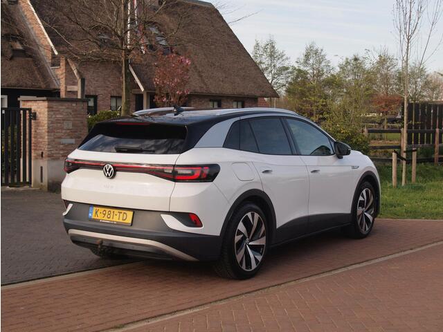 Volkswagen ID.4 Life 77 kWh | Camera | Trekhaak | Sfeerverlichting | Apple Carplay | Cruise Control |