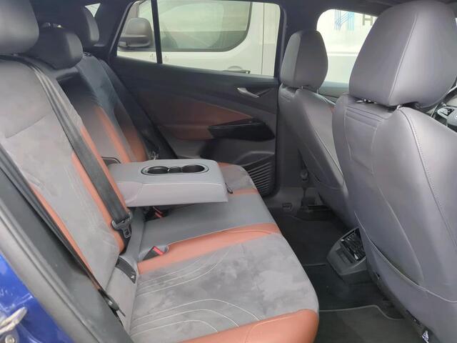 Volkswagen ID.4 First 77 kWh | Trekhaak | Camera | Navi