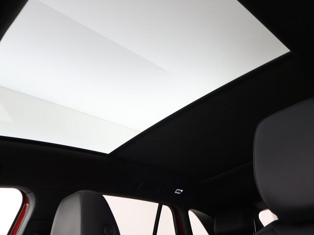 Volkswagen ID.4 GTX 4MOTION 77 kWh 300 PK + 20 INCH | PANORAMA | TREKHAAK WEGKL. | SFEERVERLICHTING | CAMERA | STUUR/STOELVERWARMING