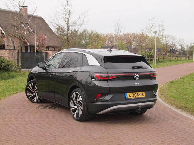 Volkswagen ID.4 First Max 77 kWh | Panoramadak | Heads-Up Display | 360 Camera | Trekhaak | Sfeerverlichting |