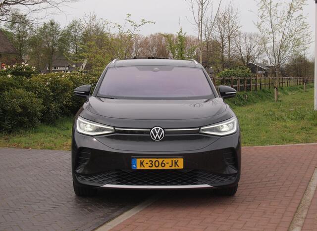 Volkswagen ID.4 First Max 77 kWh | Panoramadak | Heads-Up Display | 360 Camera | Trekhaak | Sfeerverlichting |