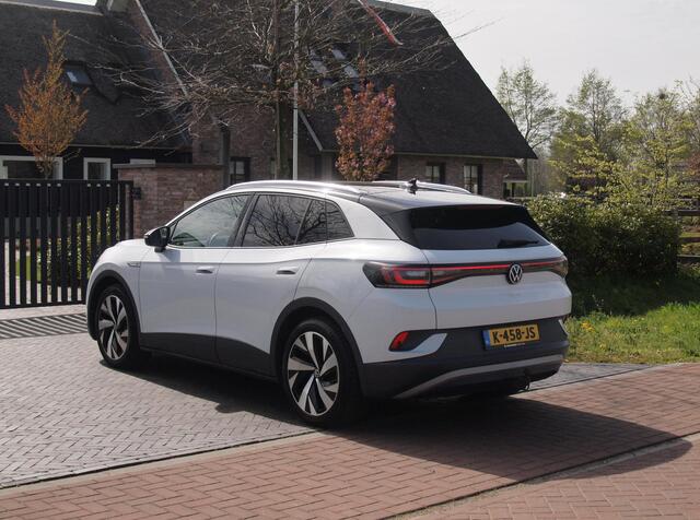 Volkswagen ID.4 First 77 kWh | Camera | Trekhaak | Sfeerverlichting | ACC | Apple Carplay |