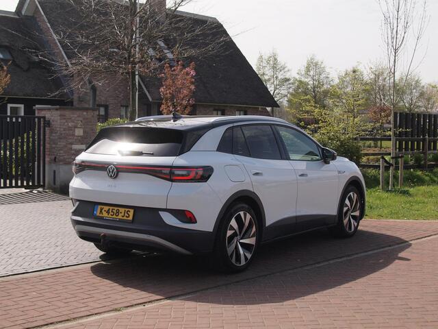 Volkswagen ID.4 First 77 kWh | Camera | Trekhaak | Sfeerverlichting | ACC | Apple Carplay |