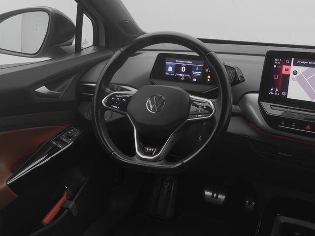 Volkswagen ID.4 First 77 kWh | CAMERA | ADAPTIVE | WARMTEPOMP | STOEL- EN STUURVERW.