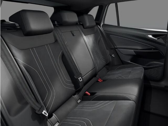 Volkswagen ID.4 Pro Limited Edition Plus 77 kWh accu 299 pk · Achteruitrijcamera · Stuurwiel & voor stoelen verwarmbaar · Trekhaak, elektrisch uitklapbaar