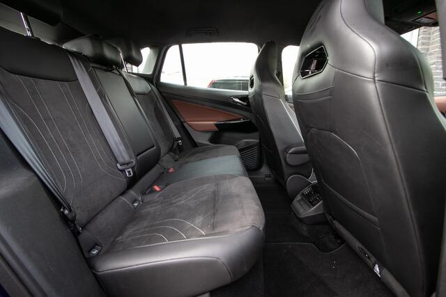 Volkswagen ID.4 Pro 77 kWh | Adapt Cruise | Android Appel Carplay | Sportstoelen |