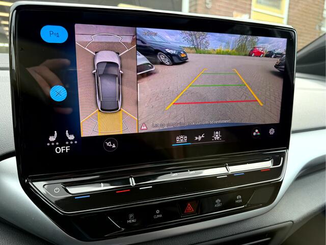 Volkswagen ID.4 Max 77 kWh SOH 92.8%, Panoramadak, Trekhaak