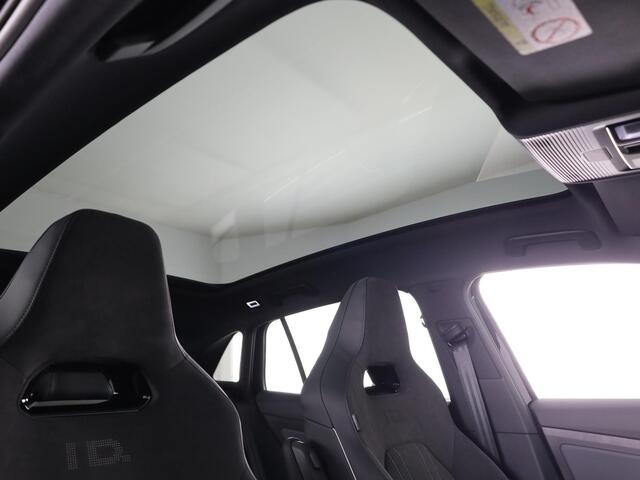 Volkswagen ID.4 Pro Limited Edition Plus 77 kWh accu 210 kW / 286 / Trekhaak / Panoramadak / Carplay / Massage