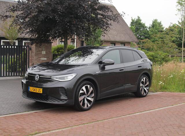 Volkswagen ID.4 Family 77 kWh | Panoramadak | Trekhaak | Sfeerverlichting | Camera | Apple Carplay |