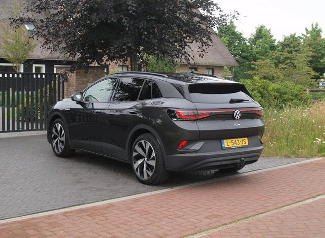 Volkswagen ID.4 Family 77 kWh | Panoramadak | Trekhaak | Sfeerverlichting | Camera | Apple Carplay |