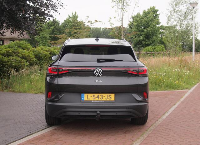 Volkswagen ID.4 Family 77 kWh | Panoramadak | Trekhaak | Sfeerverlichting | Camera | Apple Carplay |